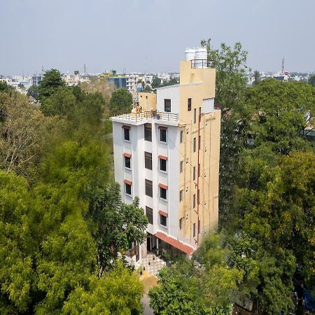 Hotel Vinayaga Tiruppur Exterior photo